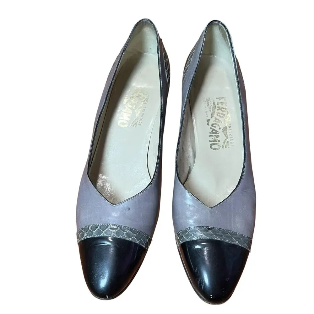 Salvatore Ferragamo Heels Womens Sz 8.5 NN Gray Leather Cap Toe Block Heel Italy